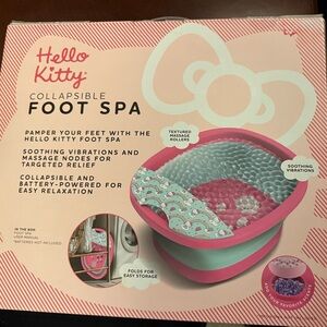 Hello Kitty Pink and White Collapsible Foot Spa